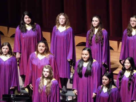 The PHS concert chorus takes the stage. Junior High Schools join Puyallup for a choir concert Jan. 21. Aylen, Edgemont and Kalles junior high schools were all present. 