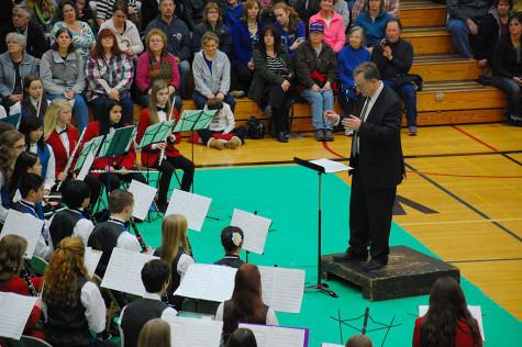 Junior high band students perform under the direction of Mr. Burch. Puyallup High School’s Wind Ensemble performed with band students from Edgemont, Aylen and Kalles Junior High Feb. 2 at the Region Three concert with sixth grade band students, also from the region.
